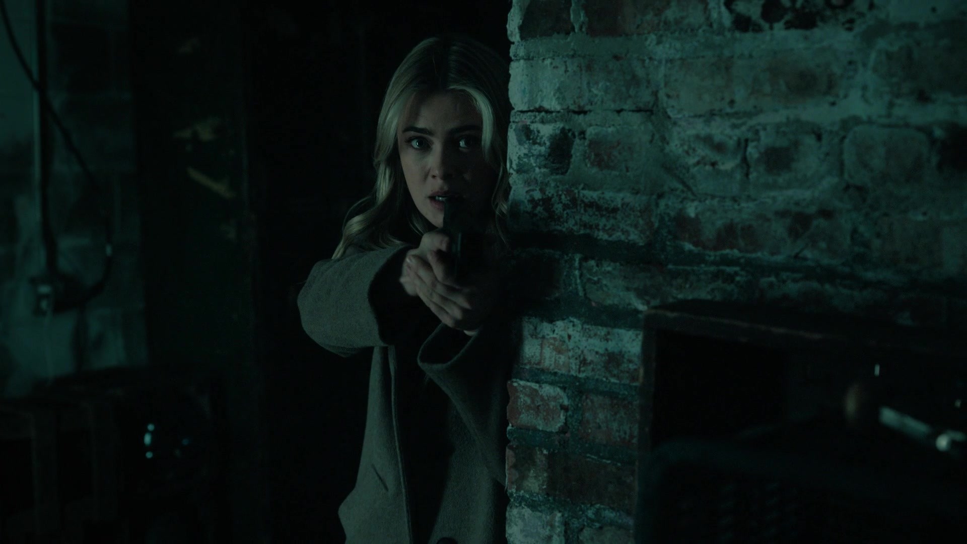 melissaroxburgharchives_thehuntingparty_3x08_caps_0569.jpg