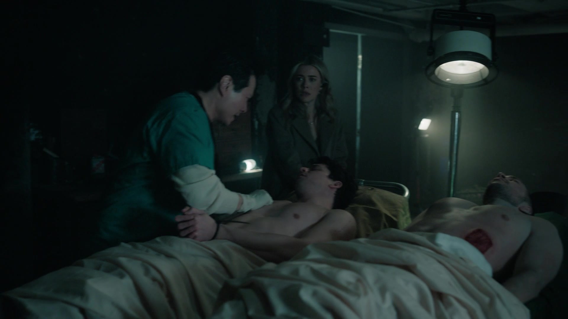 melissaroxburgharchives_thehuntingparty_3x08_caps_0589.jpg