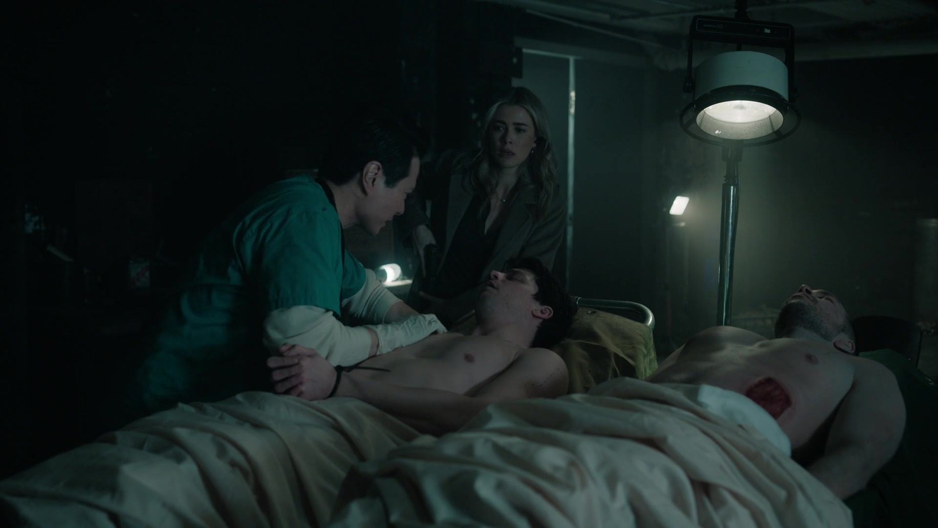 melissaroxburgharchives_thehuntingparty_3x08_caps_0591.jpg