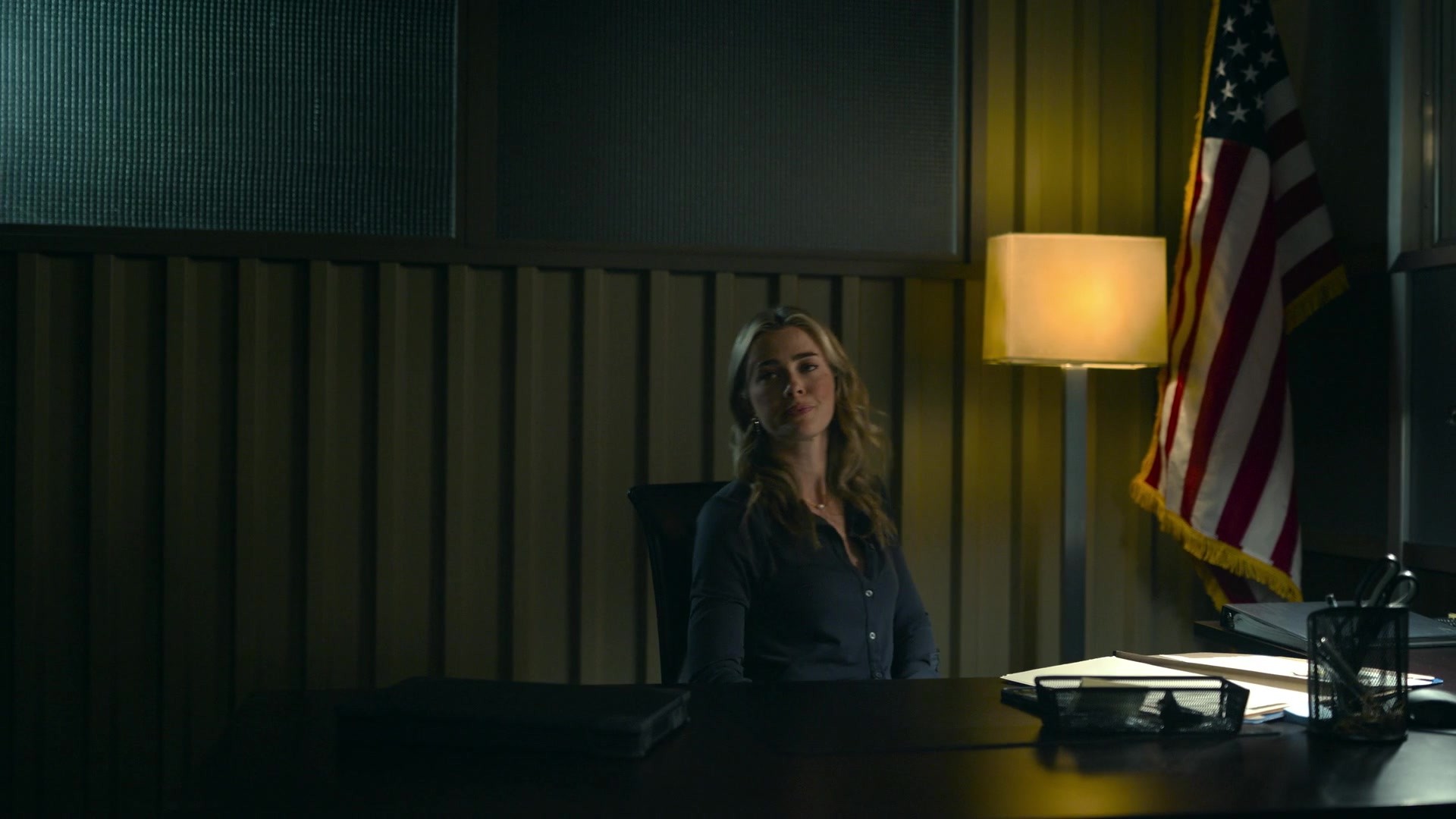 melissaroxburgharchives_thehuntingparty_3x08_caps_0603.jpg