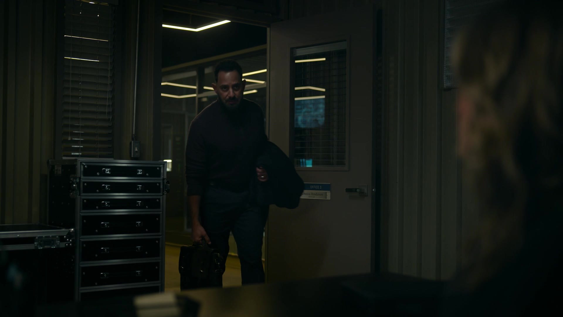 melissaroxburgharchives_thehuntingparty_3x08_caps_0604.jpg