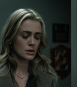 melissaroxburgharchives_thehuntingparty_3x08_caps_0231.jpg