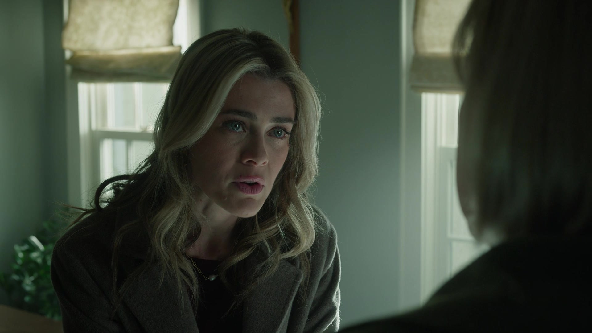 melissaroxburgharchives_thehuntingparty_2x09_caps_0172.jpg