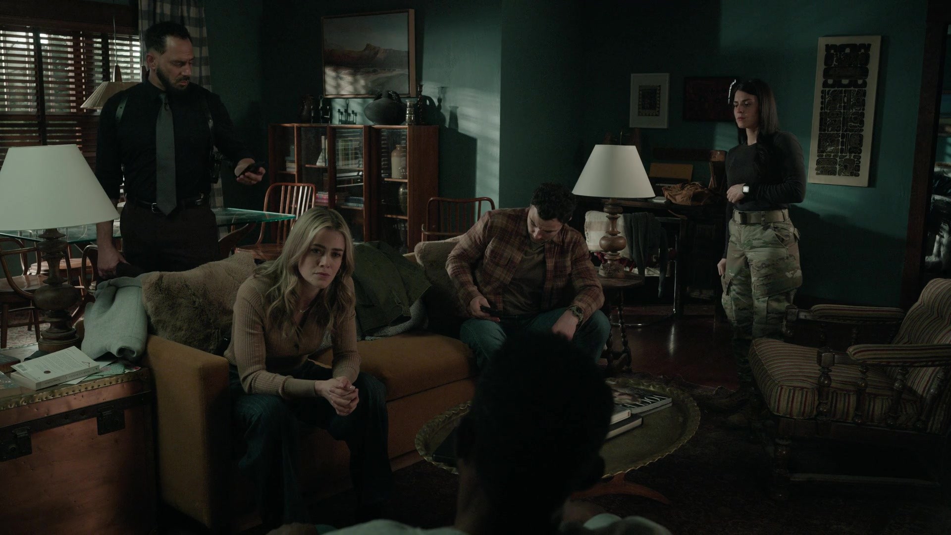 melissaroxburgharchives_thehuntingparty_2x12_caps_0042.jpg